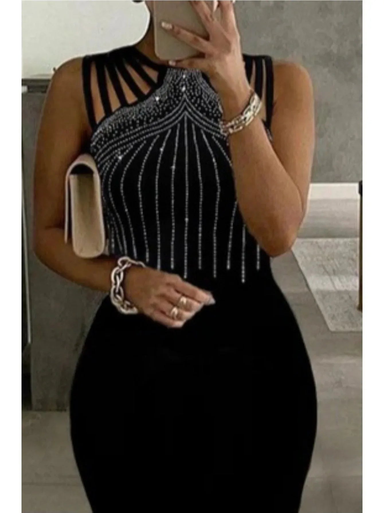 فستان ماكسي نسائي متعدد الأربطة بتصميم تنجيد وفتحات على شكل سمكة من قماش الكريب - alotasawkli