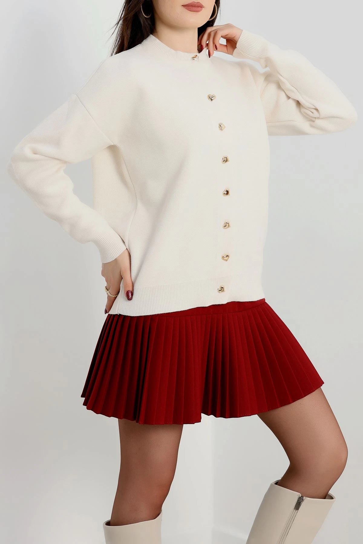 Women’s Heart-Button Knitwear Cardigan – Burgundy