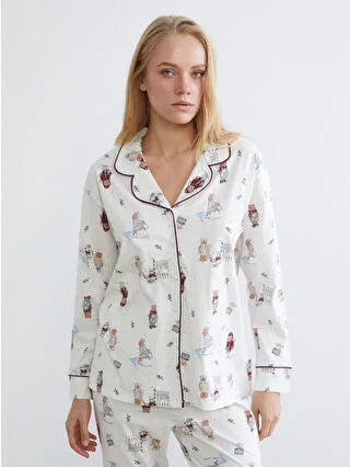 Off-White Shirt Collar Christmas Themed Women's Pajama Set
