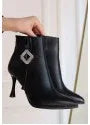 Moose Black Leather Heeled Boots - alotasawkli