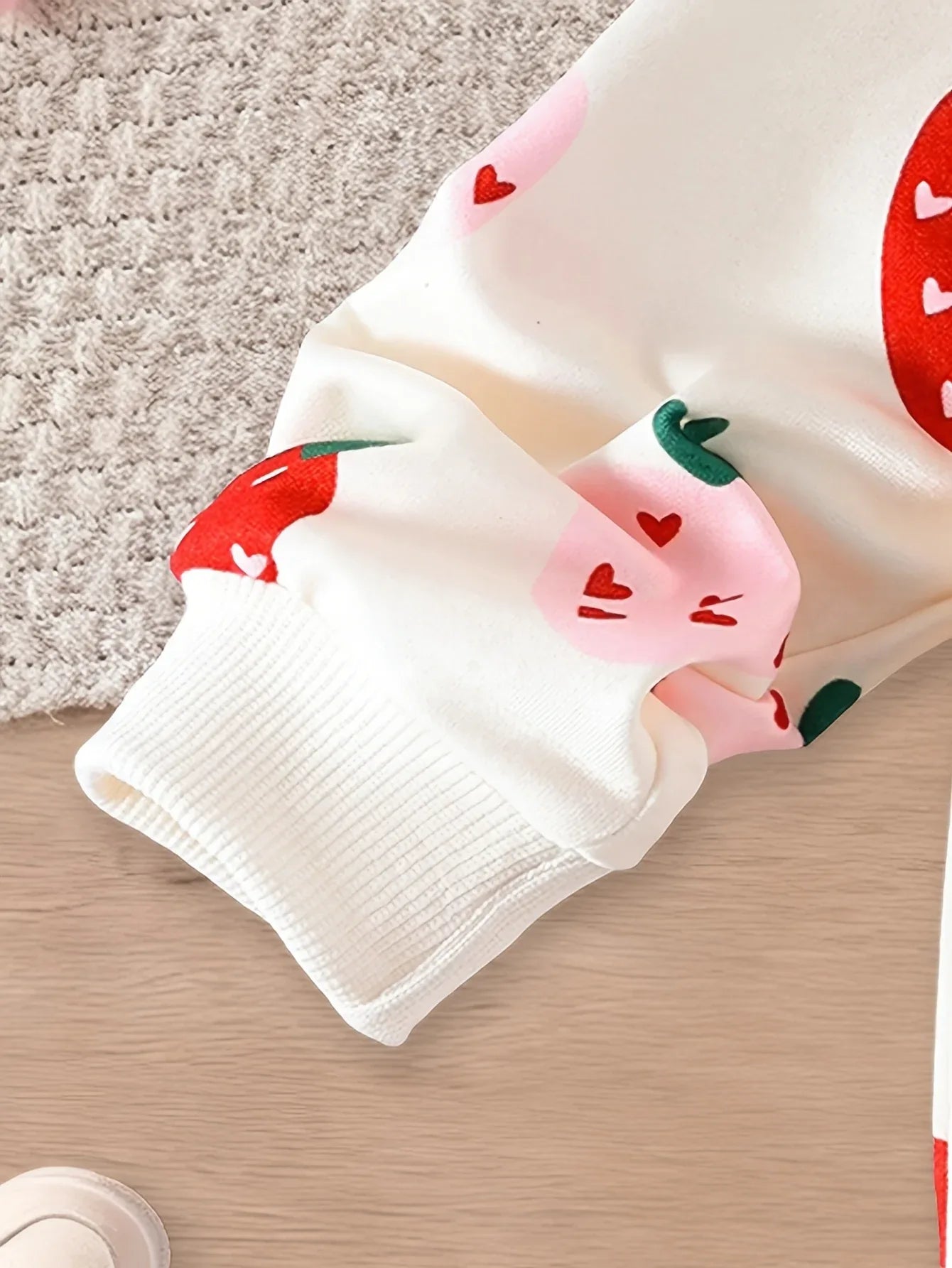 for Autumn and Winter - Girls 0-3 Years - New Strawberry Print Two Piece Set, with Red Strawberries, Green Leaves, and Pink Hearts, Soft Beige-Friendly Material, Boneless Sewing Craft, Baby Warm Outerwear, Winter Daily Wear, Cute Children's Clothing - alotasawkli