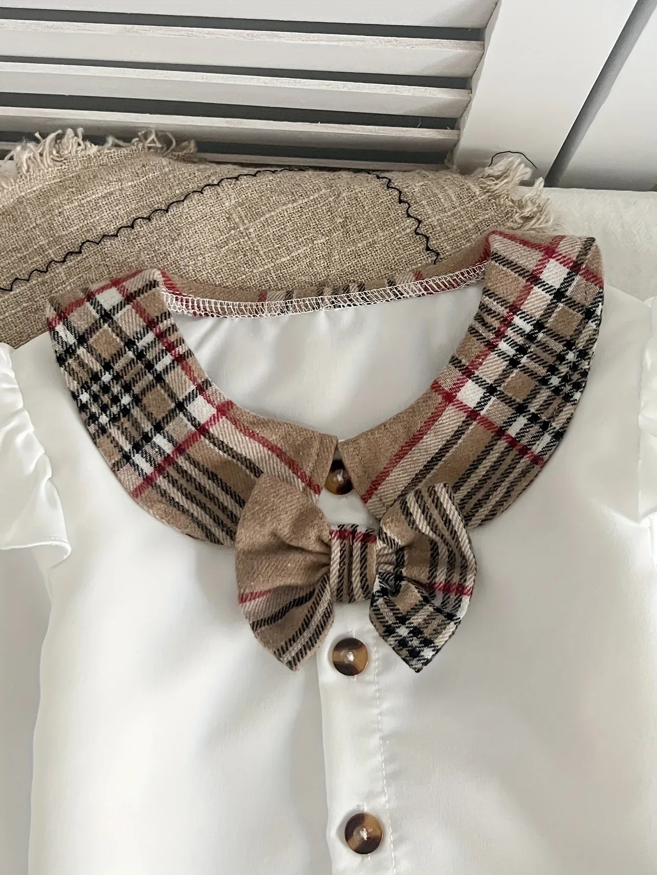 2pcs Autumn and Winter Butterfly Fly Sleeve Ruffle Sleeve Open Top+pleated Plaid Skirt Set, Fashionable and Simple, Suitable for Birthday Gifts, Daily Wear, Perfect for Outdoor - alotasawkli