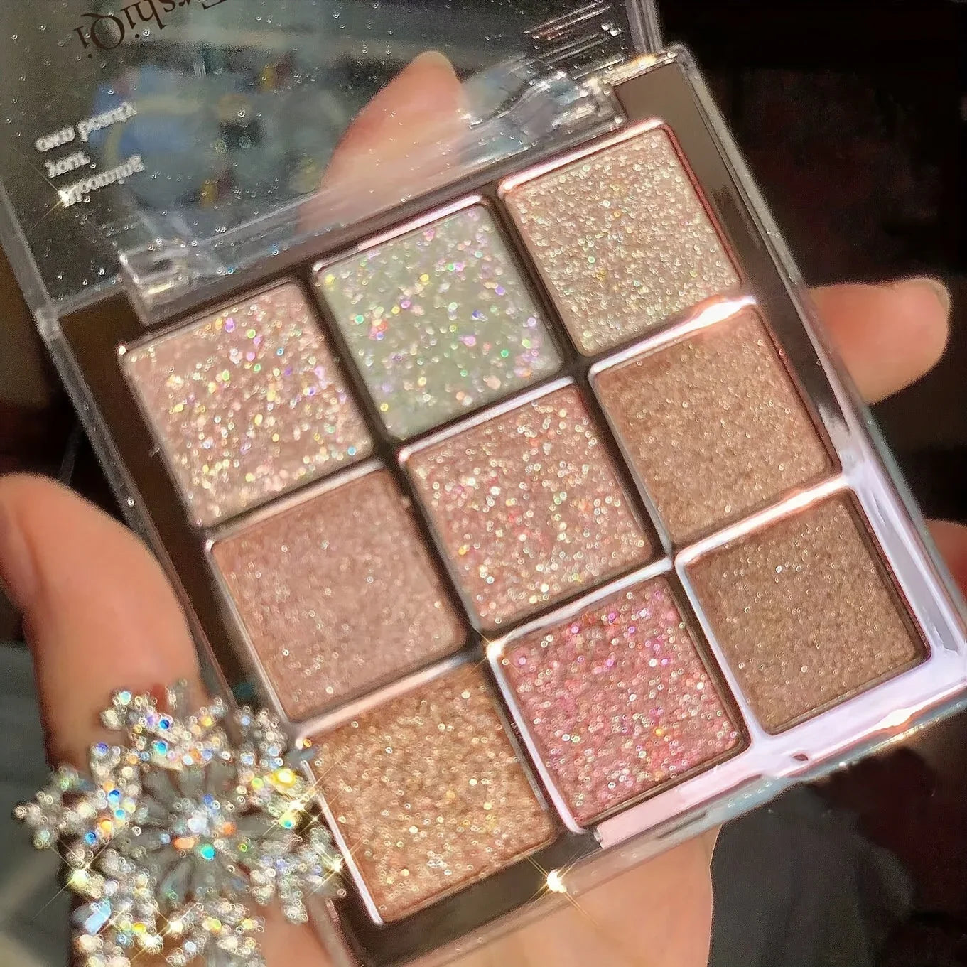 ErshiQi 9-Color Shimmer & Metallic Sparkling Eye Shadow - alotasawkli