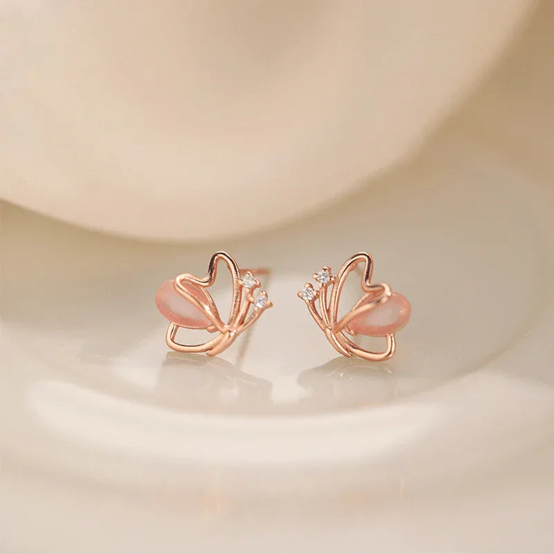 Creative and Fashionable Butterfly Earrings - alotasawkli