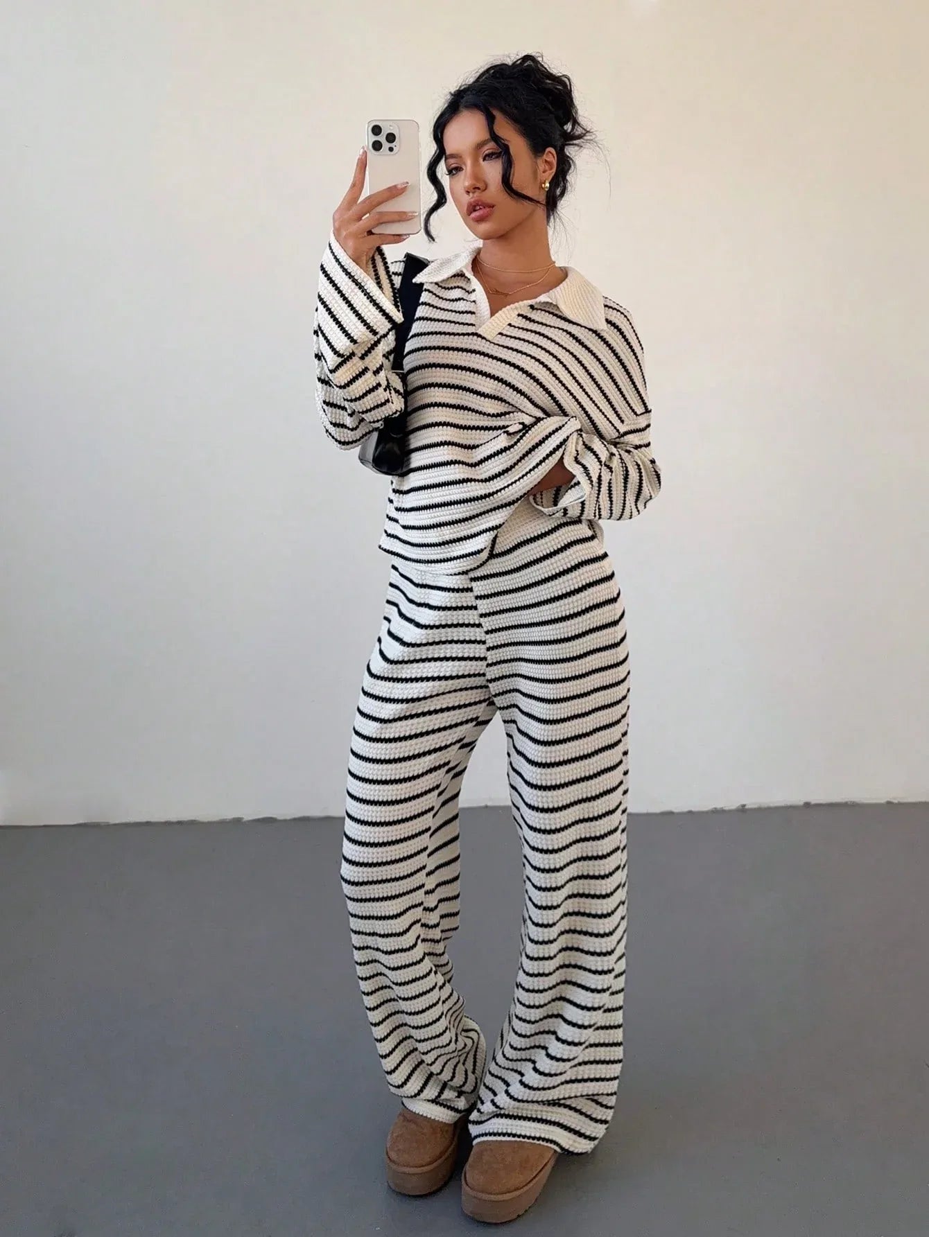 SHEIN- Women's Loose Fit Set: V-neck top with long - alotasawkli