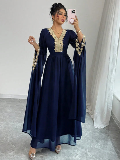 Rafferiza رداء نسائي أنيق من الشيفون على شكل كيب مزين بالدانتيل على الخصر وياقة على شكل حرف V، أكمام واسعة، موضة سيدات عربيات، انيق، مناسب لشهر رمضان، كاجوال، عباءة، لون سادة - alotasawkli