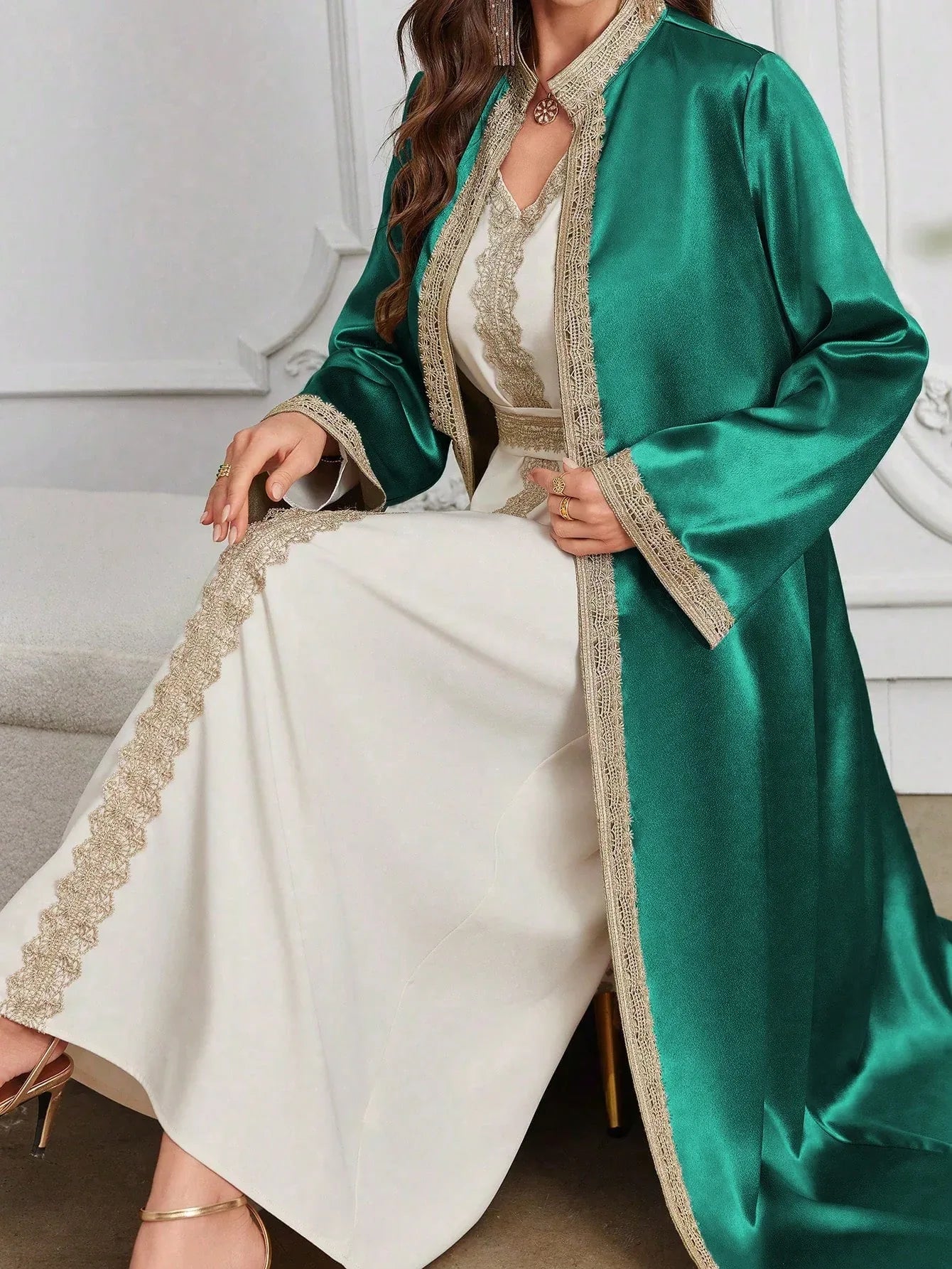 Al Najma فستان منقط من الدانتيل قابل للإزالة والغسيل، ردائي أزياء، عباءة للاستخدام اليومي أو الاحتفالات أو التجمعات أو السفر - alotasawkli