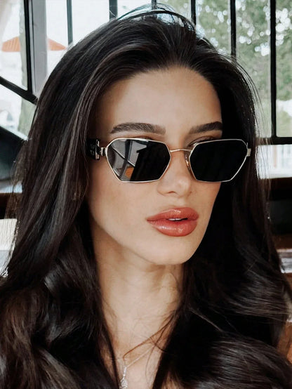 SHEIN-piece of elegant multi-sided metal eyeglasses accessory - alotasawkli