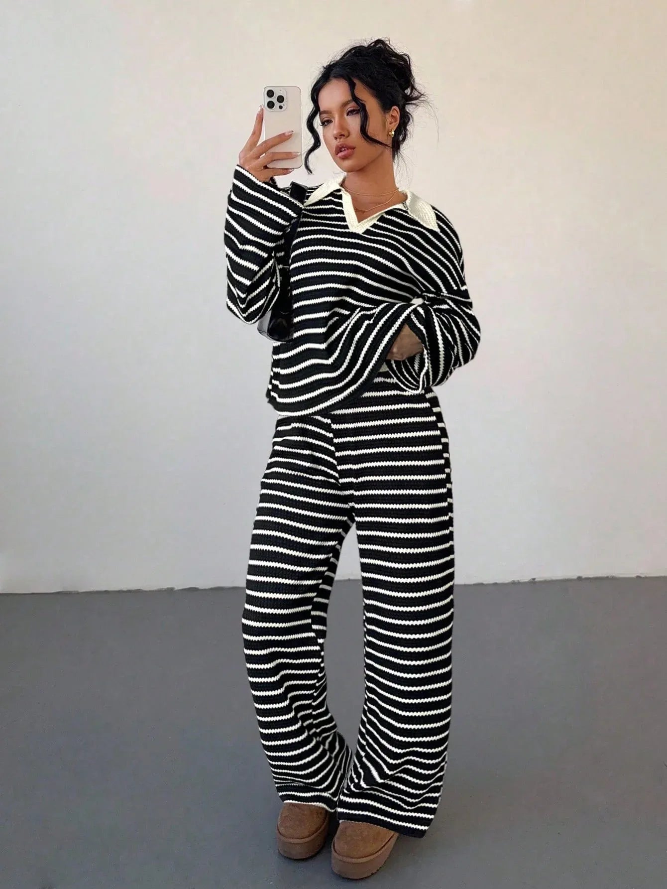 SHEIN- Women's Loose Fit Set: V-neck top with long - alotasawkli