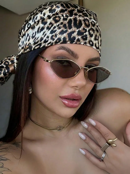 SHEIN-Vintage-style metal sunglasses with a small, multi-faceted frame - alotasawkli