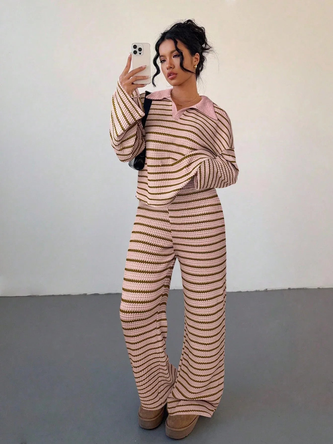 SHEIN- Women's Loose Fit Set: V-neck top with long - alotasawkli