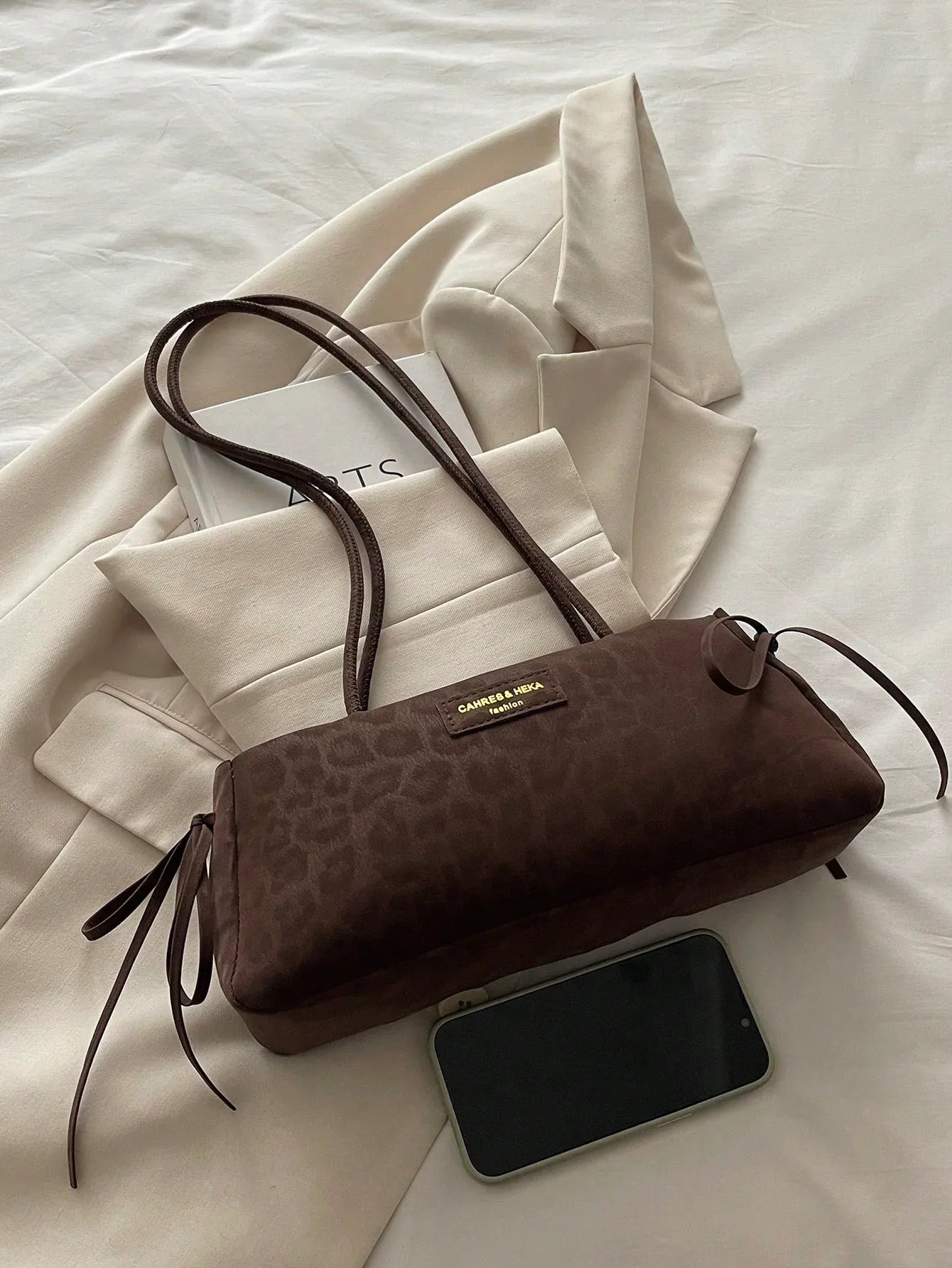 Trendy Leopard Print Handbag - alotasawkli