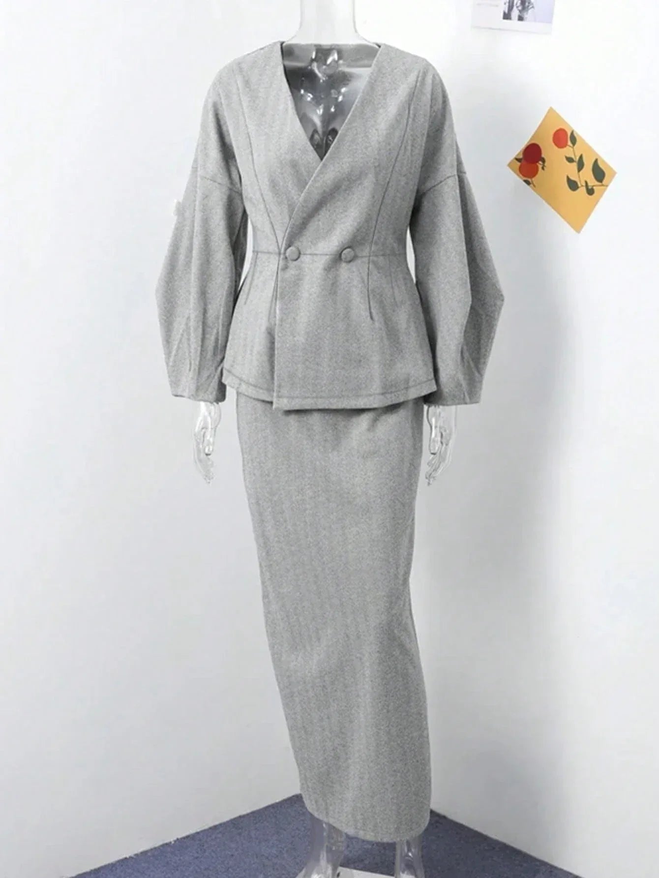 SHEIN-A stylish, casual, single-color suit set with front buttons - alotasawkli