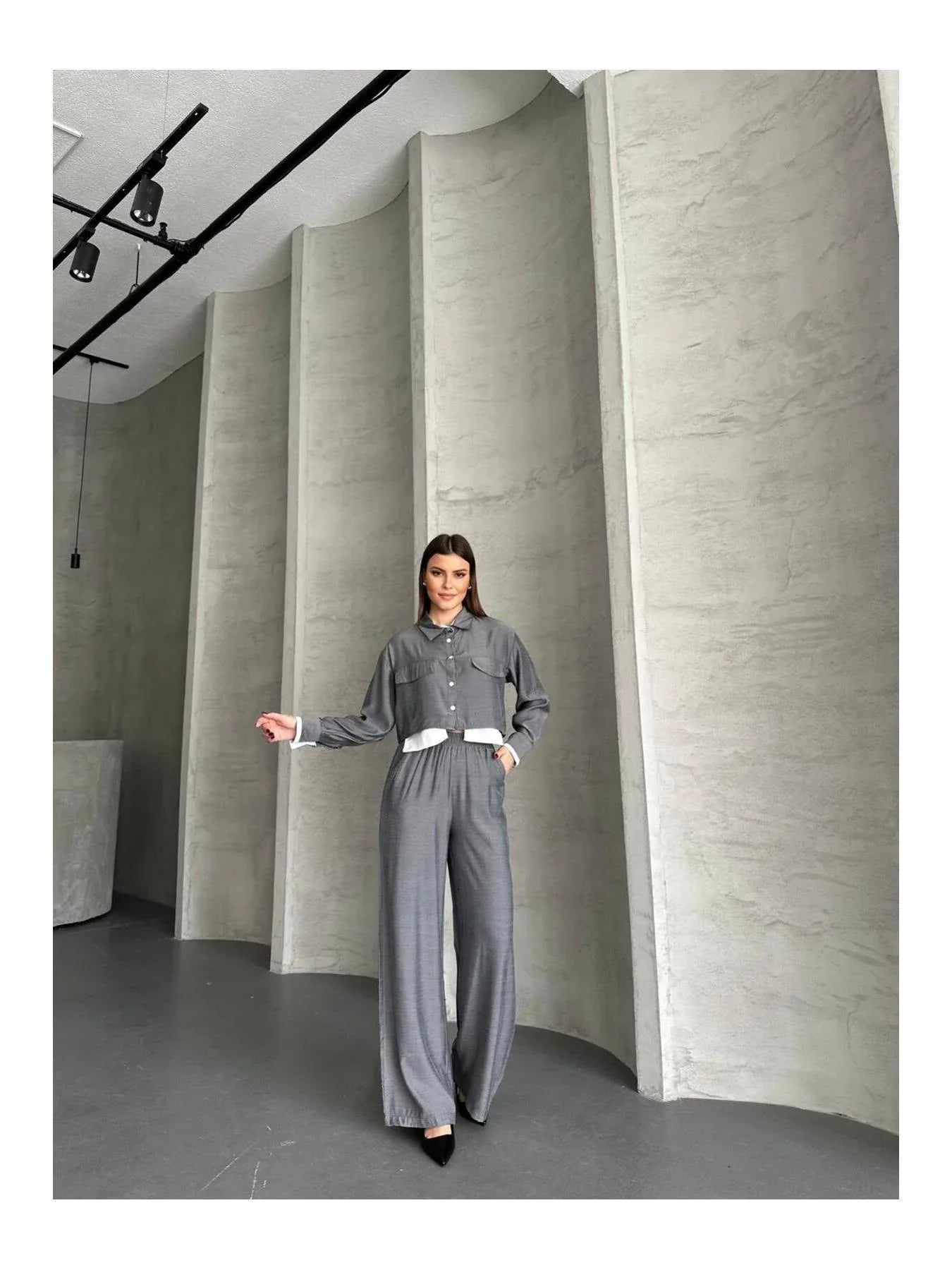 مجموعة قميص كروب واسع الأرجل للنساء من VOLT CLOTHING مع تفاصيل جيب - alotasawkli