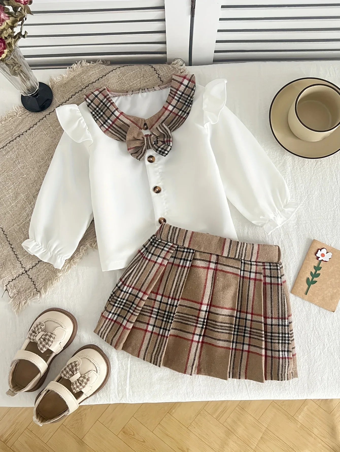 2pcs Autumn and Winter Butterfly Fly Sleeve Ruffle Sleeve Open Top+pleated Plaid Skirt Set, Fashionable and Simple, Suitable for Birthday Gifts, Daily Wear, Perfect for Outdoor - alotasawkli
