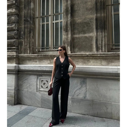 VOLT CLOTHING طقم جاكيت نسائي من قماش مزدوج مع شريط وأزرار ذهبية مفصلة - alotasawkli