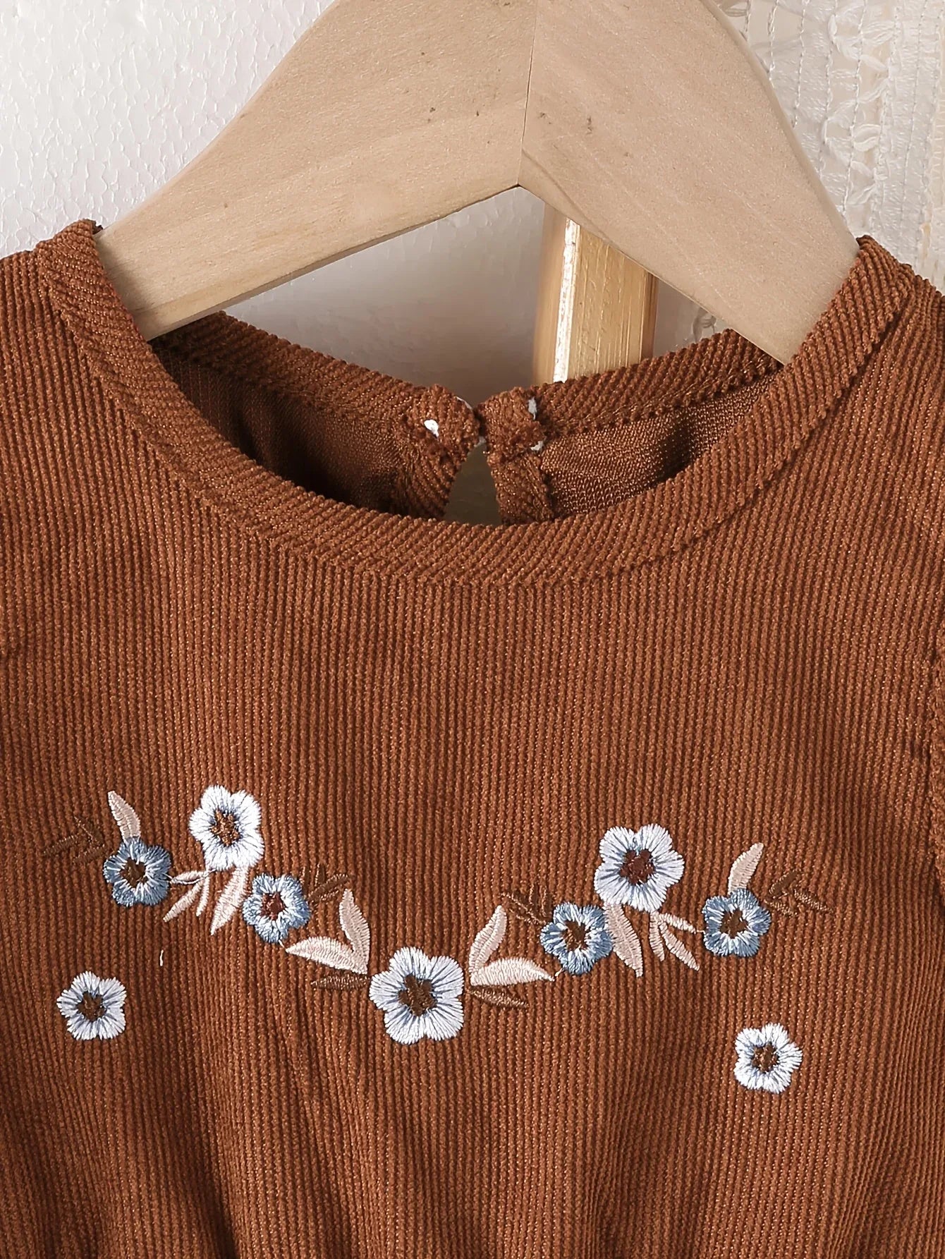 2pcs Autumn/Winter Ethnic Embroidered Dress Set + Floral Long Sleeve Blouse | Casual & Cute, Perfect for Outdoor Wear, Umbrella Skirt Silhouette - alotasawkli