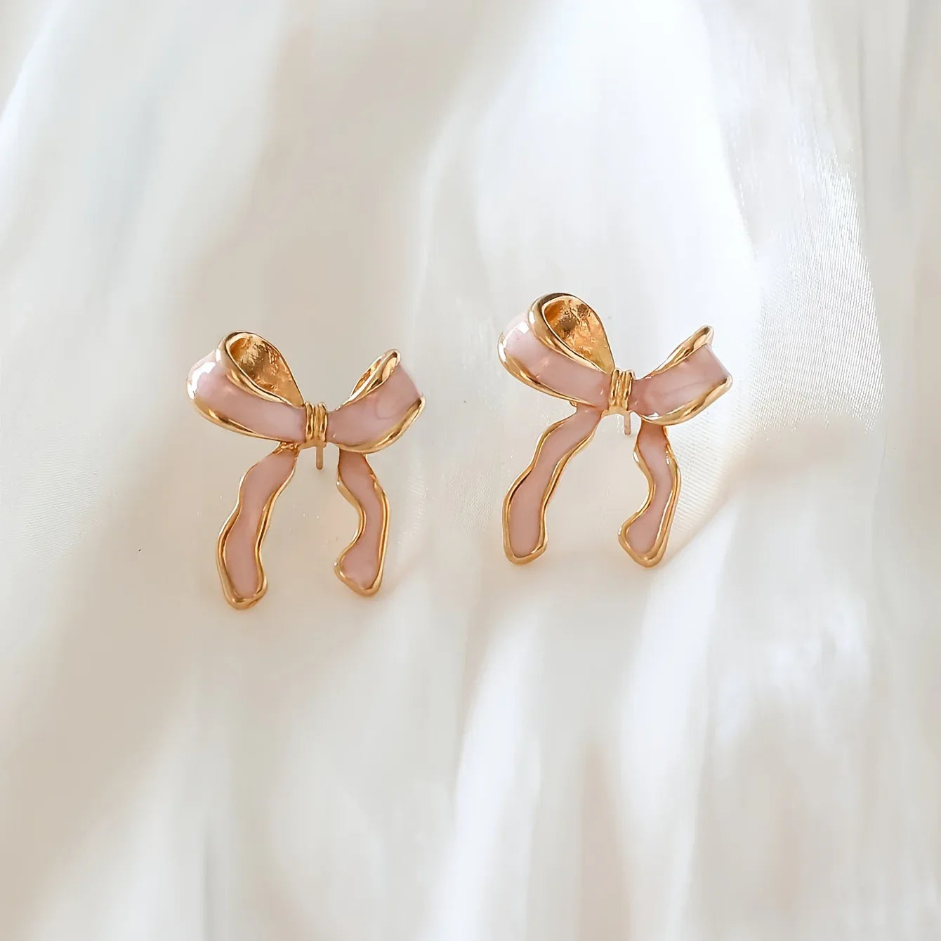 1 Pair of Chic Pink Bow Stud Earrings for Women - alotasawkli