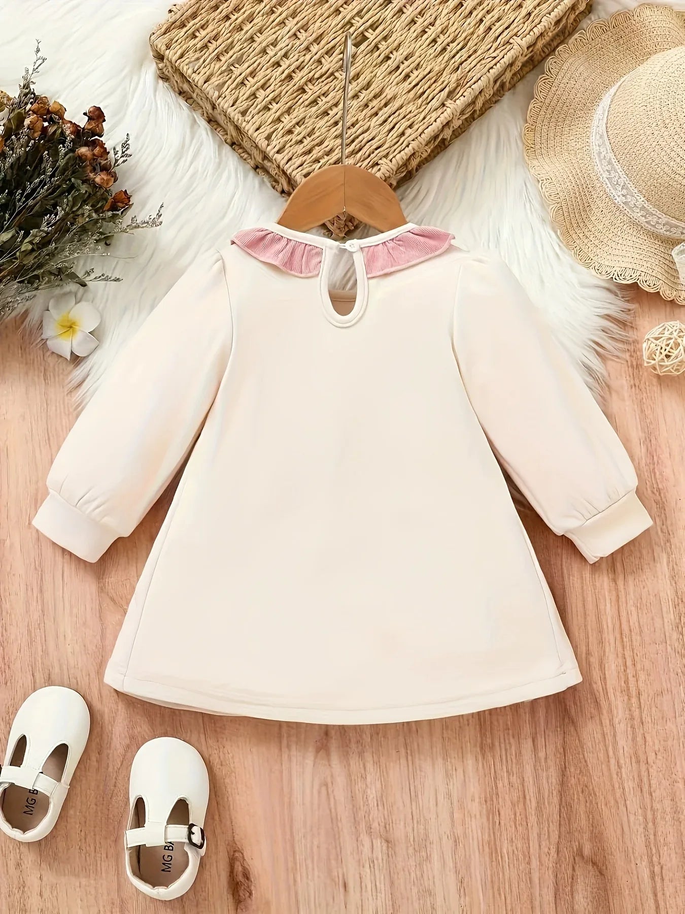 1pc 's Long Sleeve Dress with Heart-Embellished Bow Waist - Solid Color Spring/Fall Dress, Machine-Washable Casual Outfit for Girls (1pc Dress) - Easy Diaper Change & Casual Attire - alotasawkli