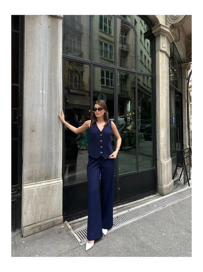 VOLT CLOTHING طقم جاكيت نسائي من قماش مزدوج مع شريط وأزرار ذهبية مفصلة - alotasawkli