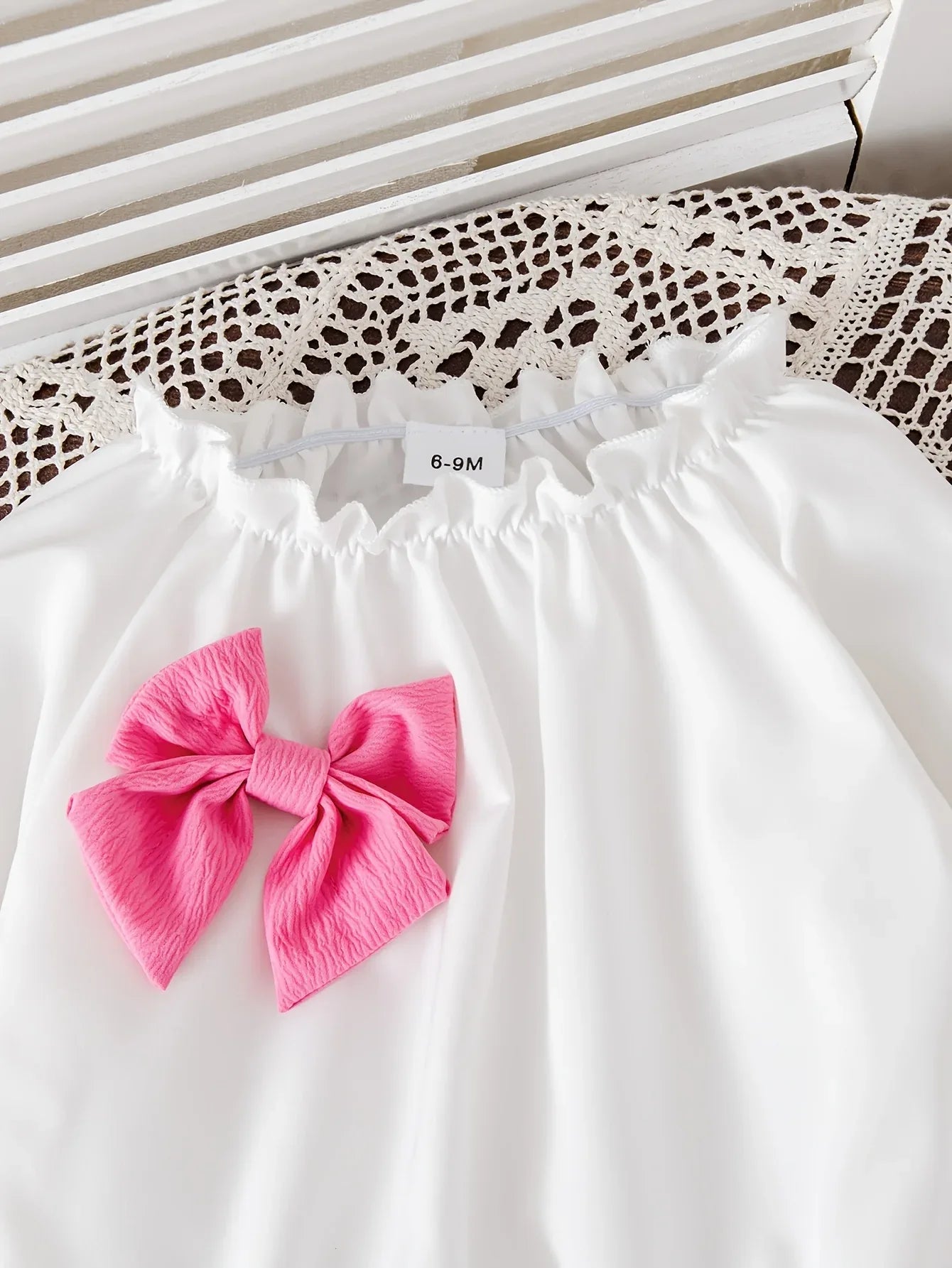 Girls' Autumn/Winter Oversized Bow Top + Four Bow Long Pants Set with Ruffled Collar, Sweet Princess Style, Warm, Perfect for Outdoor - alotasawkli