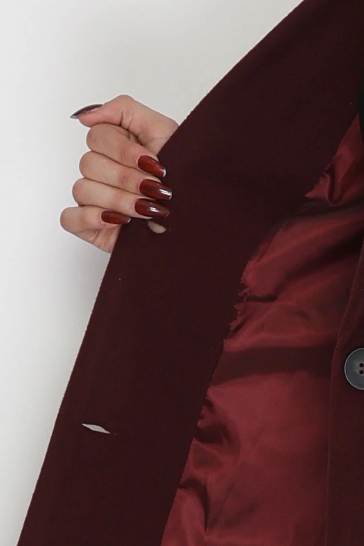 Women’s Burgundy Lined Wool-Look Coat – 85cm Mid-Length