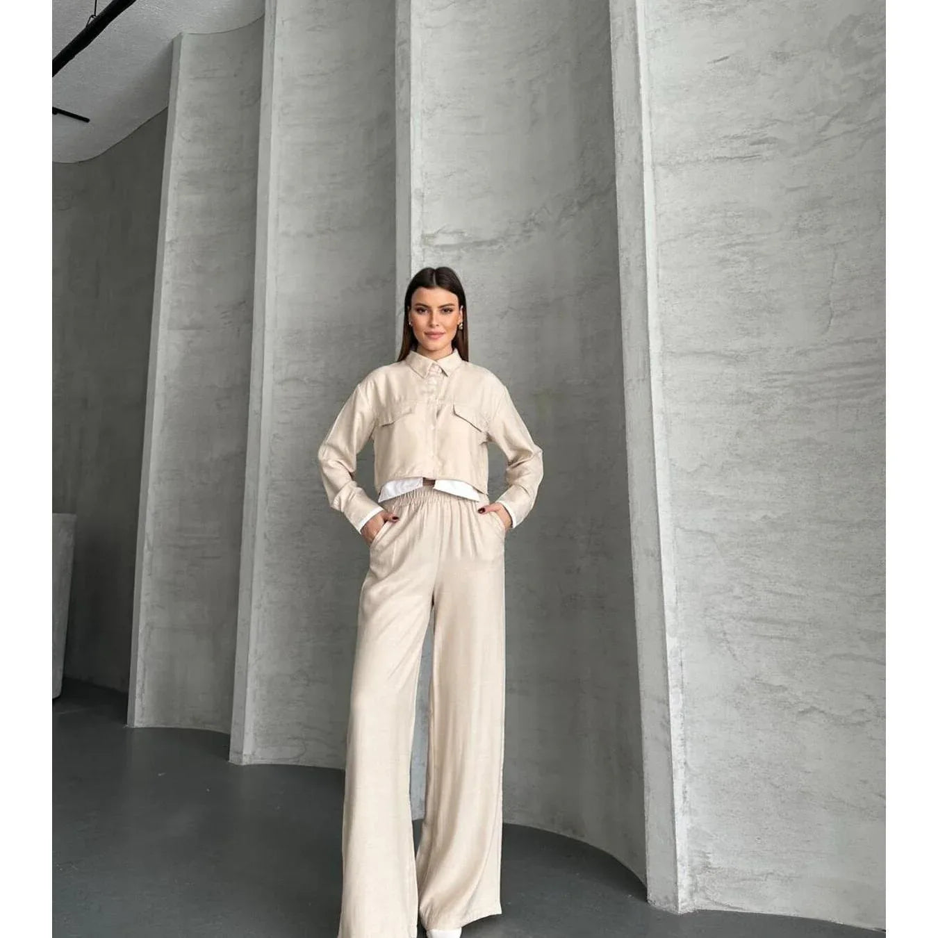 مجموعة قميص كروب واسع الأرجل للنساء من VOLT CLOTHING مع تفاصيل جيب - alotasawkli