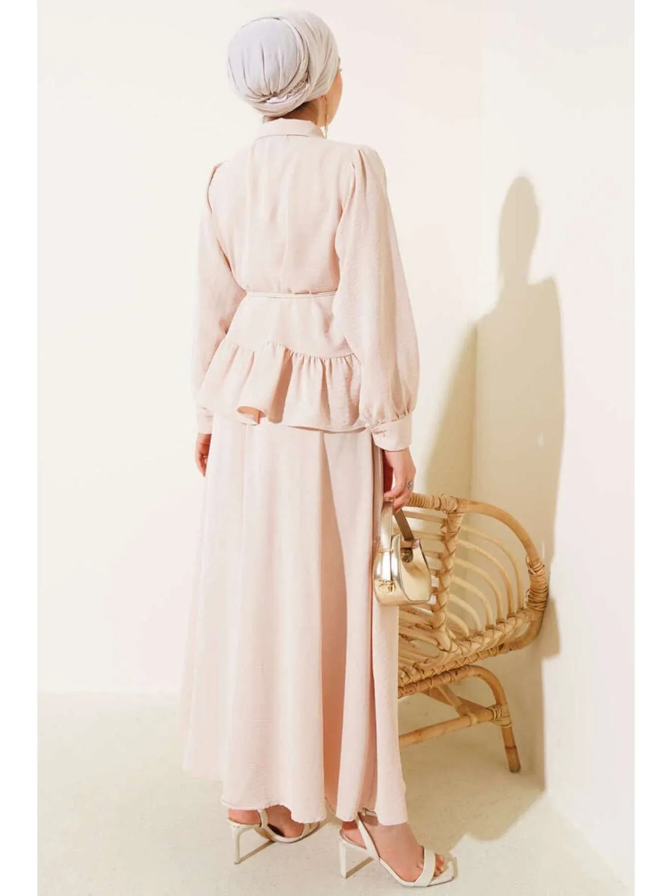 VOLT CLOTHING طقم قطعتين بأزرار سحاب وحافة منتفخة - alotasawkli
