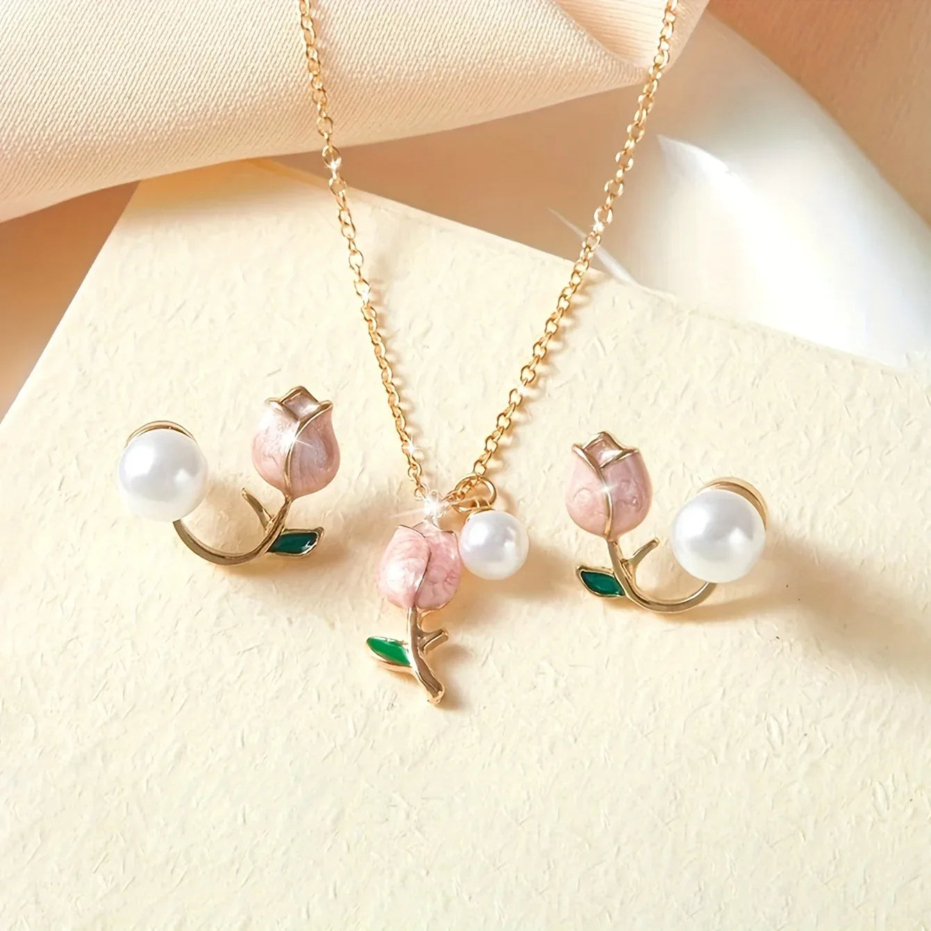 2pcs Sweet Chic Pink Tulip Wedding Season Versatile Earrings Necklace Set - alotasawkli