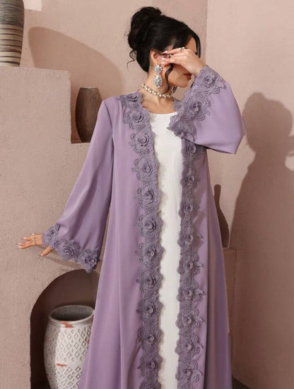 Al Najma Elegante en sierlijke, getailleerde, romantische paarse damesabaya
