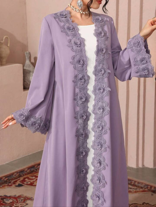 Al Najma Elegante en sierlijke, getailleerde, romantische paarse damesabaya