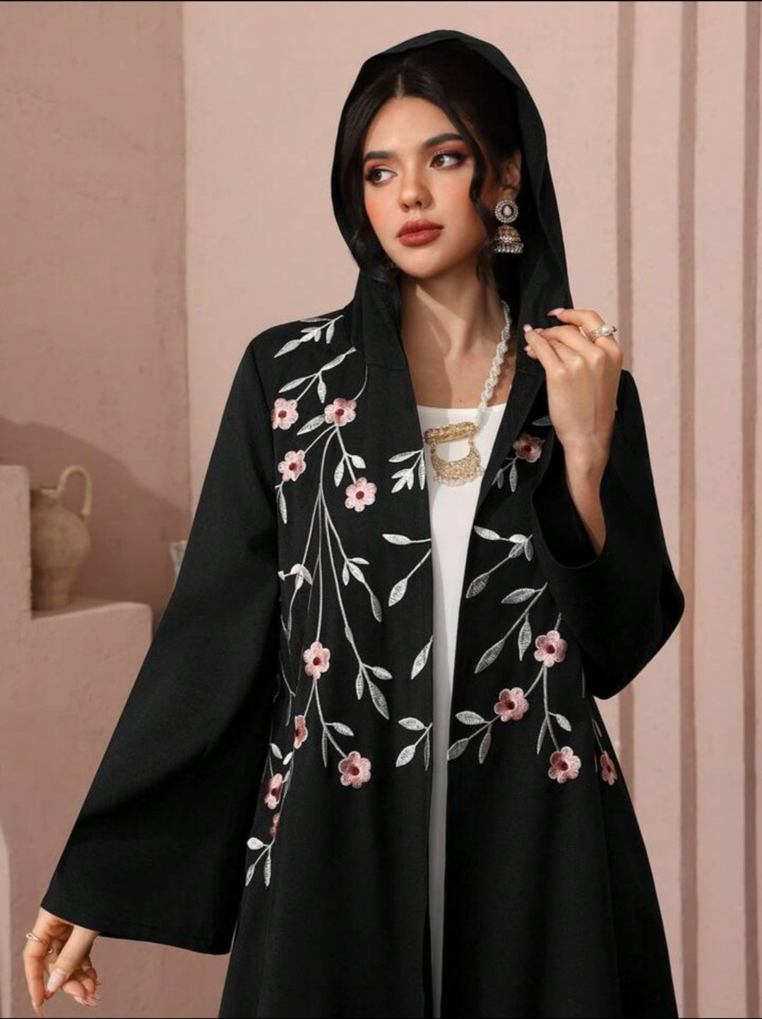 Al Najma Elegante Arabische abaya-jurk met rijkelijk