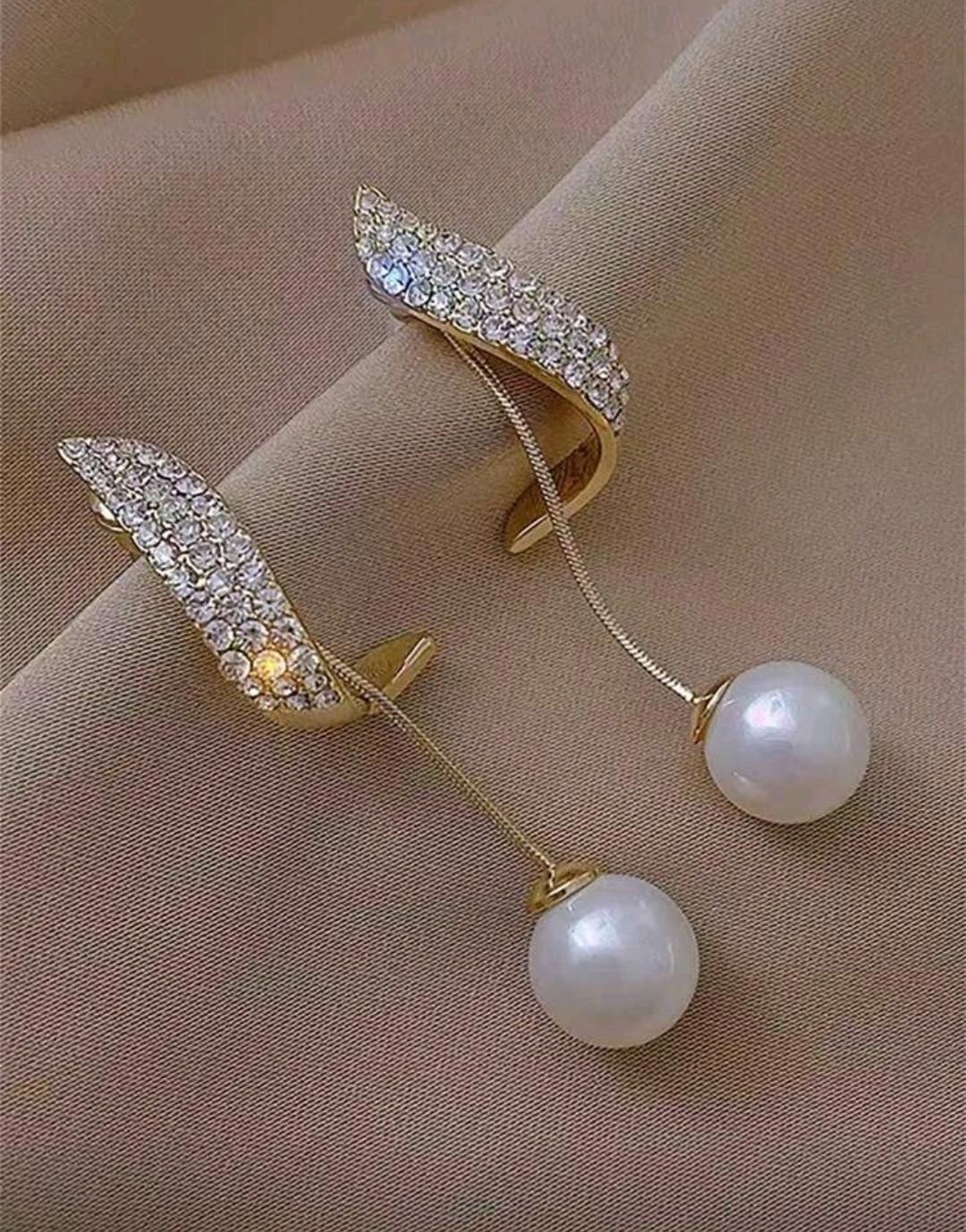 أقراط "لؤلؤة الشلال" العصرية - alotasawkli