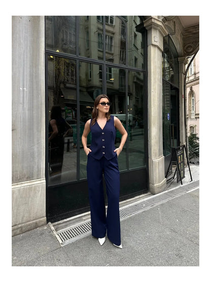 VOLT CLOTHING طقم جاكيت نسائي من قماش مزدوج مع شريط وأزرار ذهبية مفصلة - alotasawkli