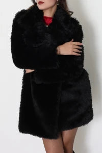 Women’s Long Lined Faux Fur Coat – Elegant Ecru
