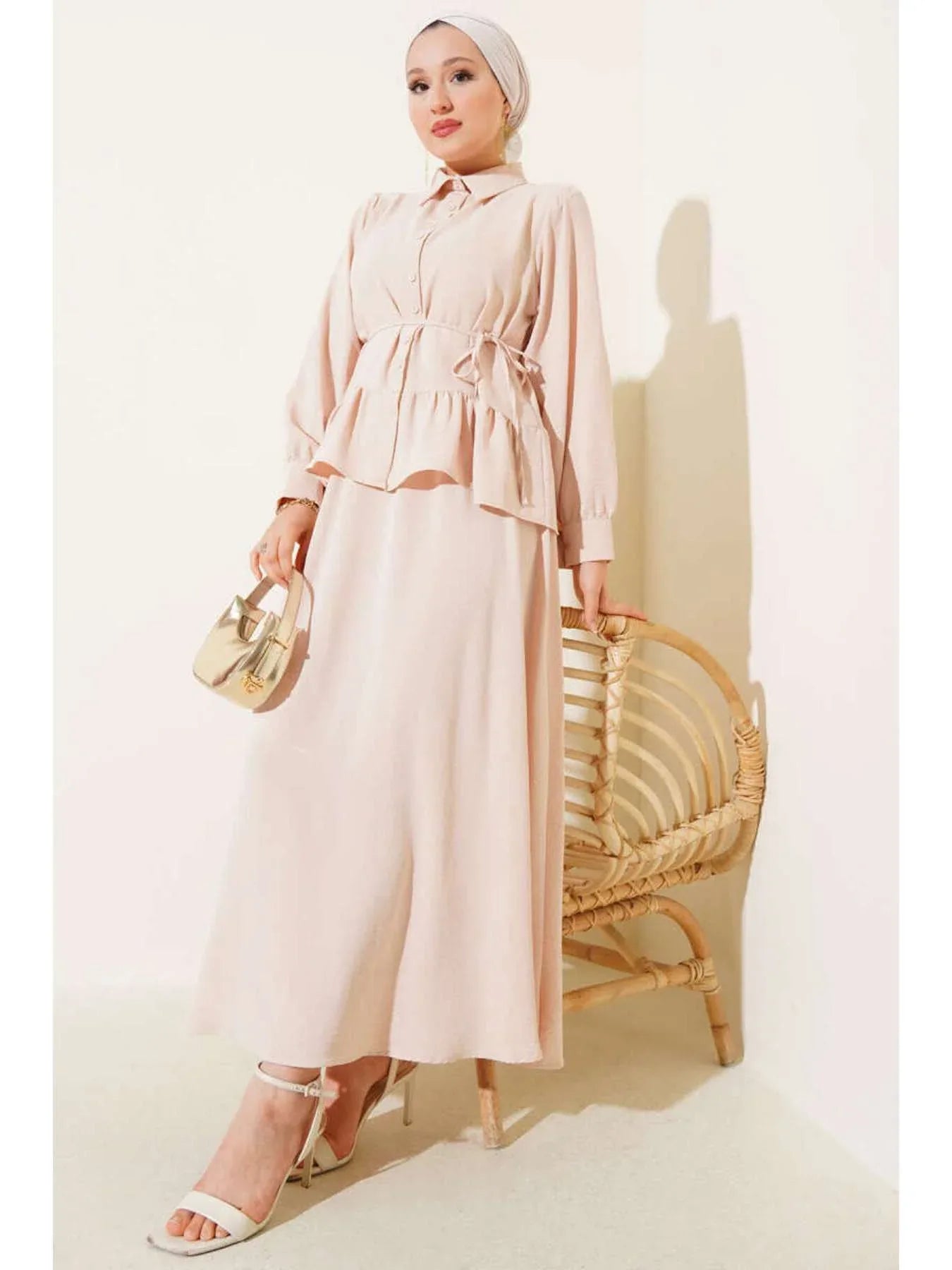 VOLT CLOTHING طقم قطعتين بأزرار سحاب وحافة منتفخة - alotasawkli