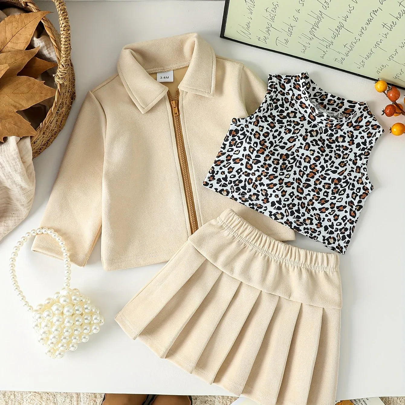 Girls' Autumn and Winter Leopard Print Vest + Solid Color Turn- Collar Jacket + Solid Color Pleated Skirt Fashion Street 3pcs Set, Perfect for Outdoor - alotasawkli
