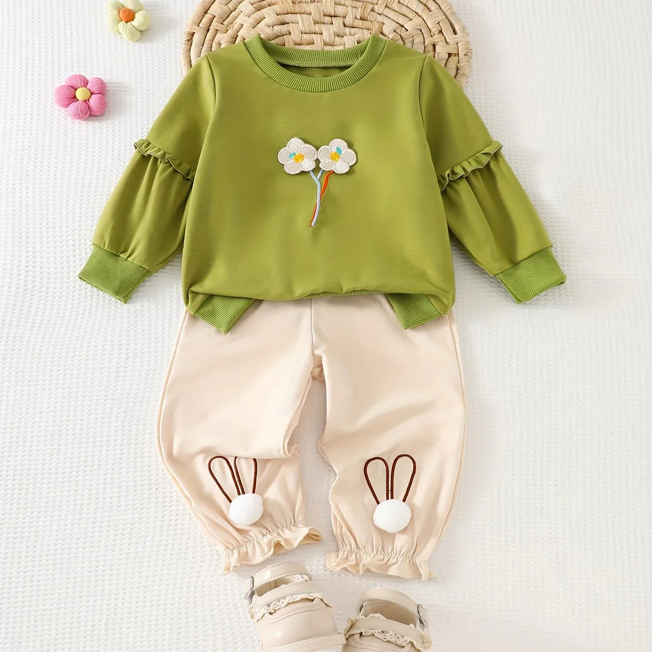 Spring/Autumn Girls' Floral Embroidered Round Neck Sweatshirt + Rabbit Ear Embroidered Pants Outing Set, 2pcs Fashionable Toddler Outdoor Daily Wear, Perfect for Outdoor - alotasawkli