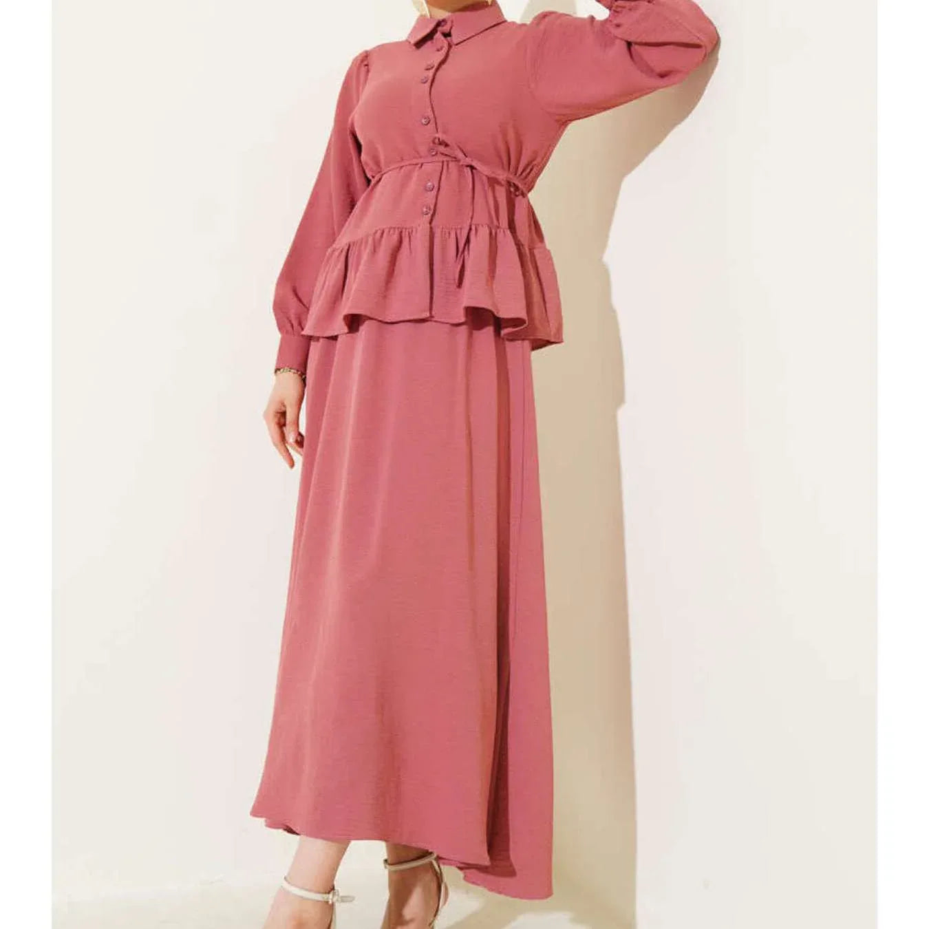 VOLT CLOTHING طقم قطعتين بأزرار سحاب وحافة منتفخة - alotasawkli