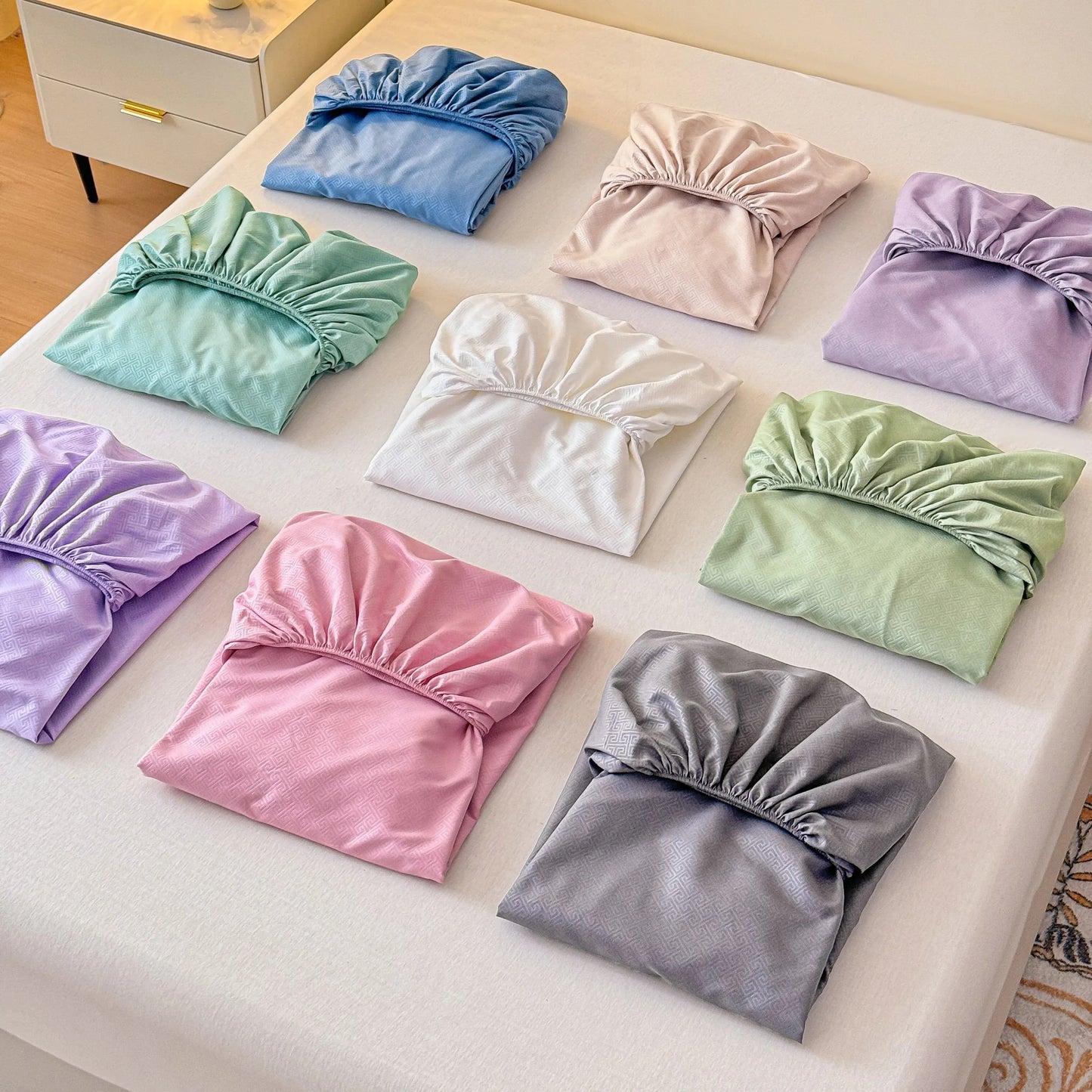 TEMU-3pcs Luxury Fitted Sheet Set: One Fitted Sheet + Two Pillowcases - alotasawkli