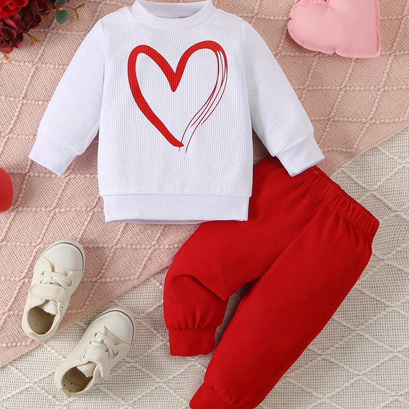 2023 Heart-Shaped Print Baby Casual Sports Outfit, for Outdoor - alotasawkli