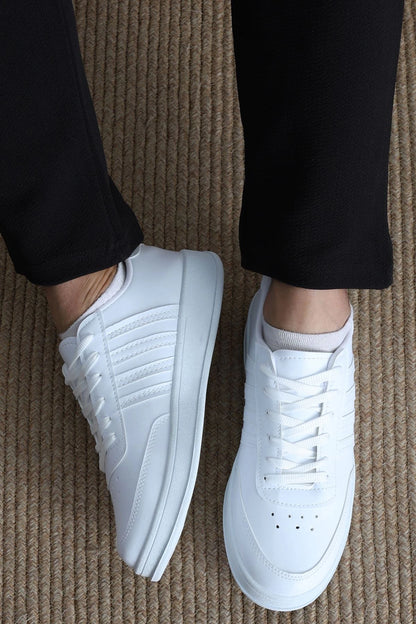 Men's Triple White Urban Trainers – Classic Minimalist Sneakers