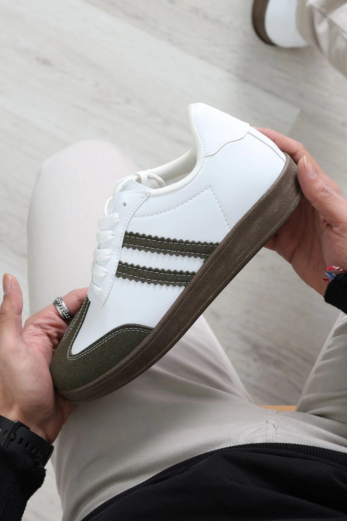 Men's White & Green Athletic Sneakers