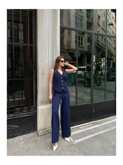 VOLT CLOTHING طقم جاكيت نسائي من قماش مزدوج مع شريط وأزرار ذهبية مفصلة - alotasawkli