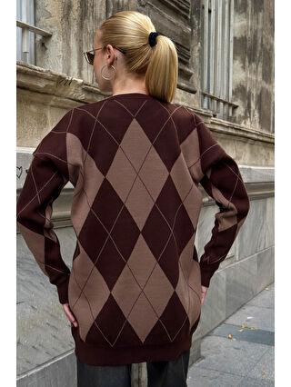 Brown Crew Neck Diamond Pattern Knit Sweater - alotasawkli