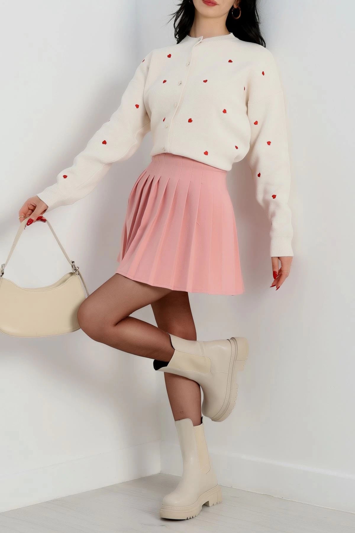 Women’s Heart Detail Knit Cardigan – Latte & Red