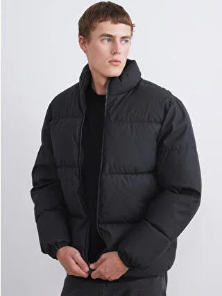 Black Relaxed Fit Stand-Up Collar Men's Puffer Jacket - alotasawkli