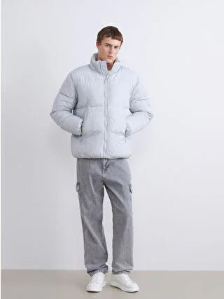 Grey Standard Fit Stand Collar Men's Puffer Jacket - alotasawkli