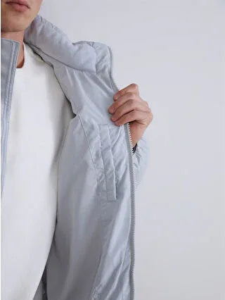 Grey Standard Fit Stand Collar Men's Puffer Jacket - alotasawkli