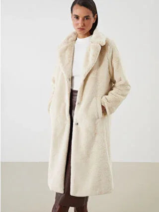 Beige Jacket Collar Women's Fur Coat - alotasawkli